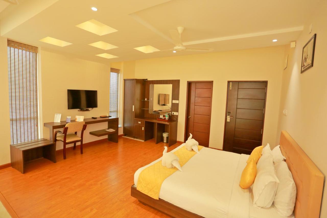 Grand Signature Hotel & Spa يركواد المظهر الخارجي الصورة